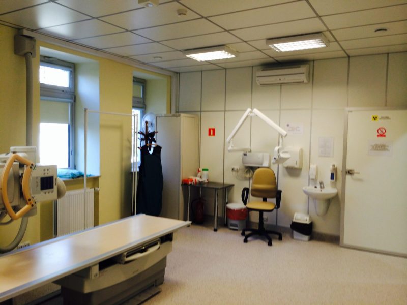 Przychodnia przy ul. Dąbrowszczaków 5a w Warszawie — zdjęcie 2