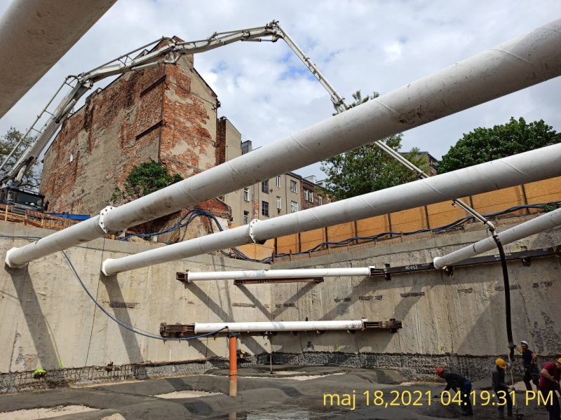 two-level underground parking — photo 6