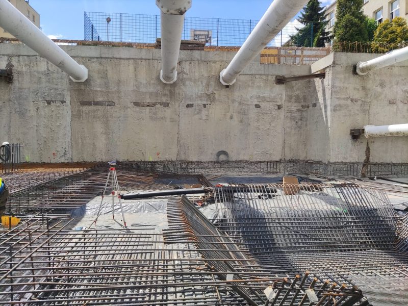 two-level underground parking — photo 9